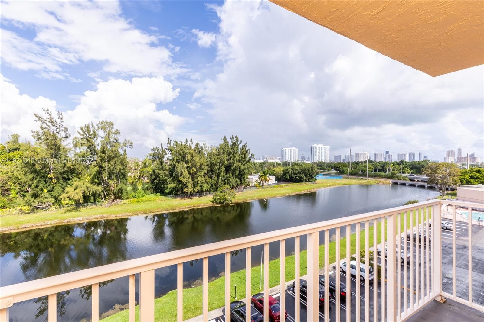 TALL TREES CONDO · #315 in North Miami Beach - Photo 2