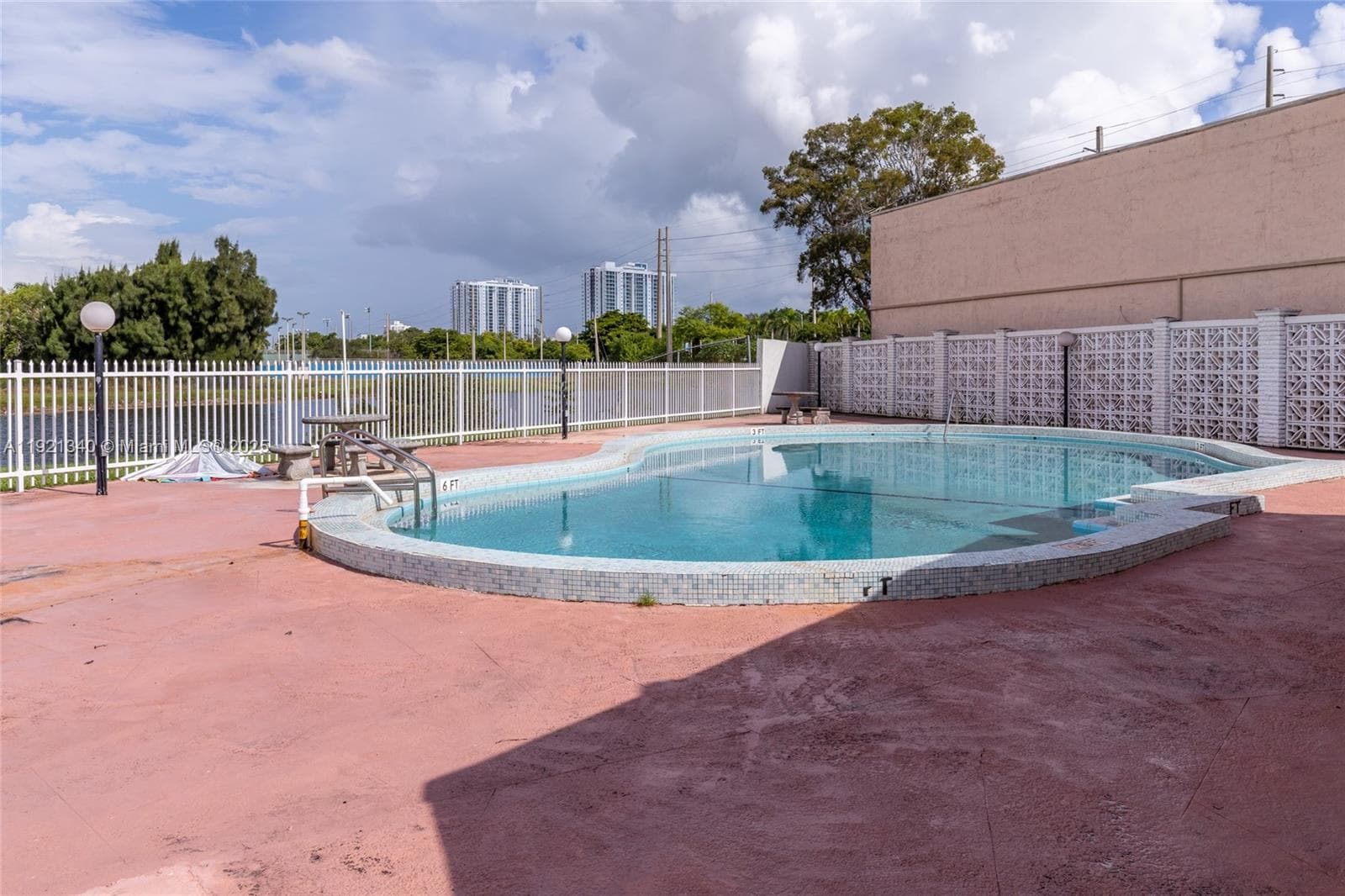 TALL TREES CONDO · #315 in North Miami Beach - Photo 19
