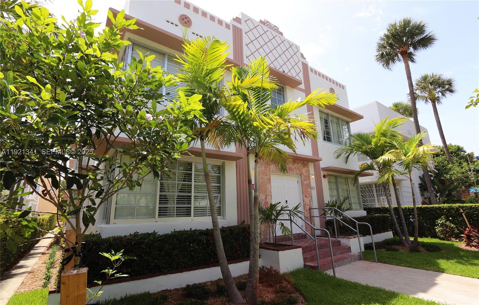 DANIELE CONDO · #105 in Miami Beach - Photo 1