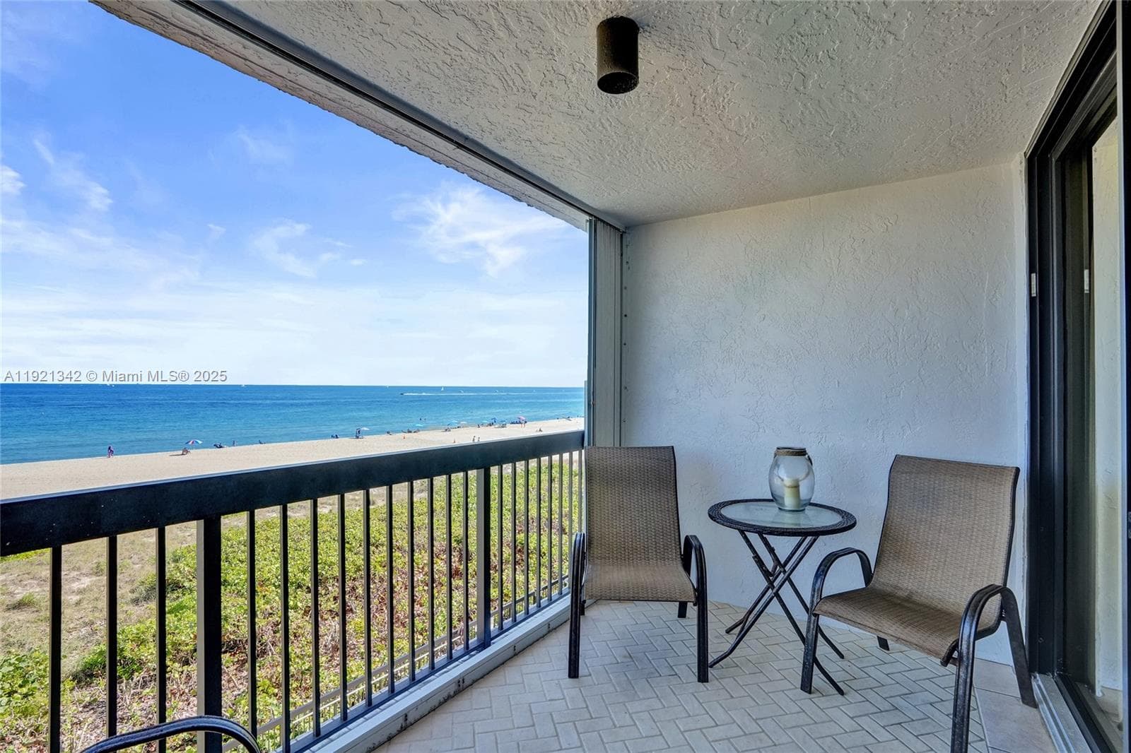 Silver Thatch · #308 in Pompano Beach - Photo 3