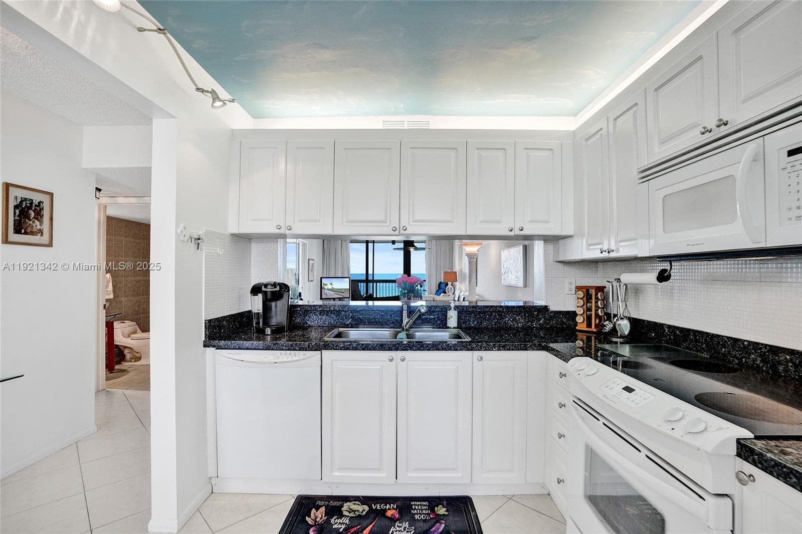 Silver Thatch · #308 in Pompano Beach - Photo 25