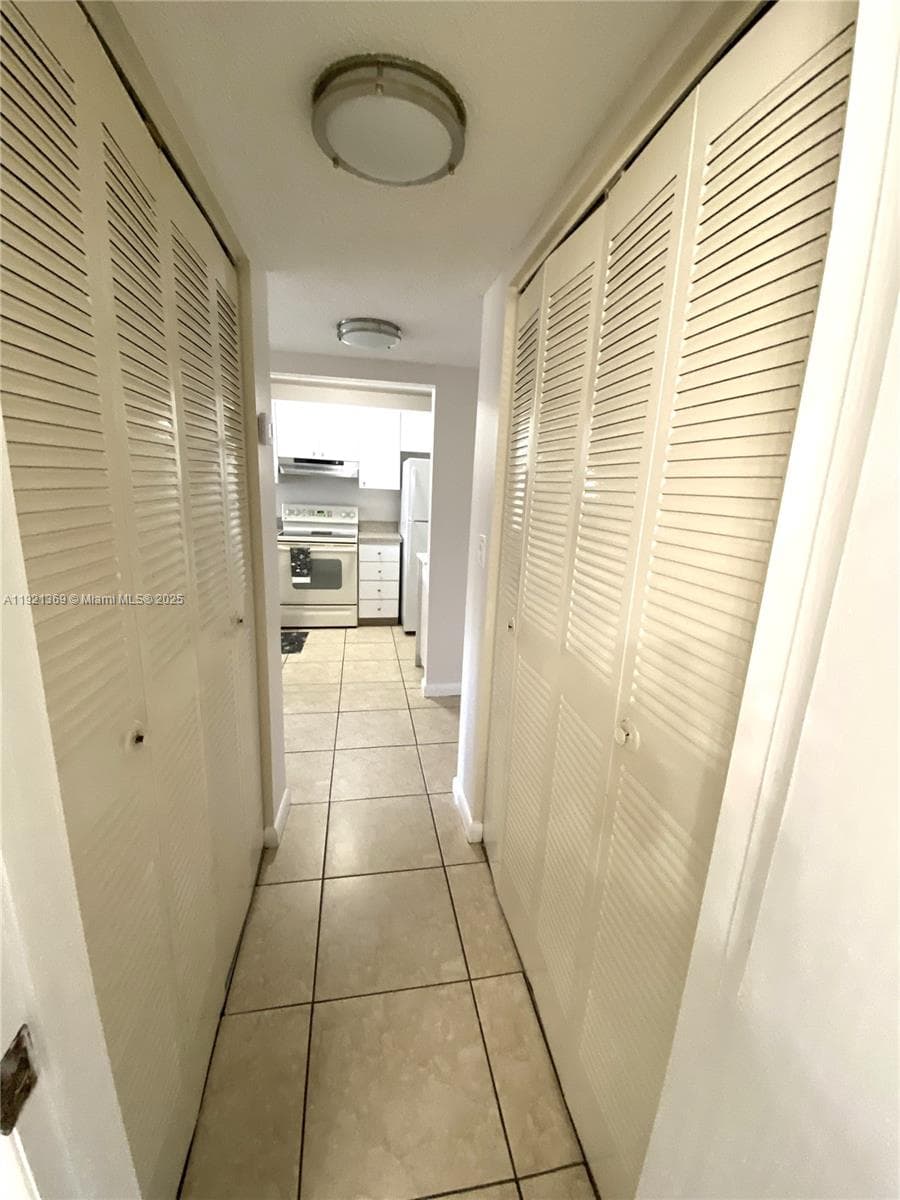 TALL TREES CONDO · #513 in North Miami Beach - Photo 16