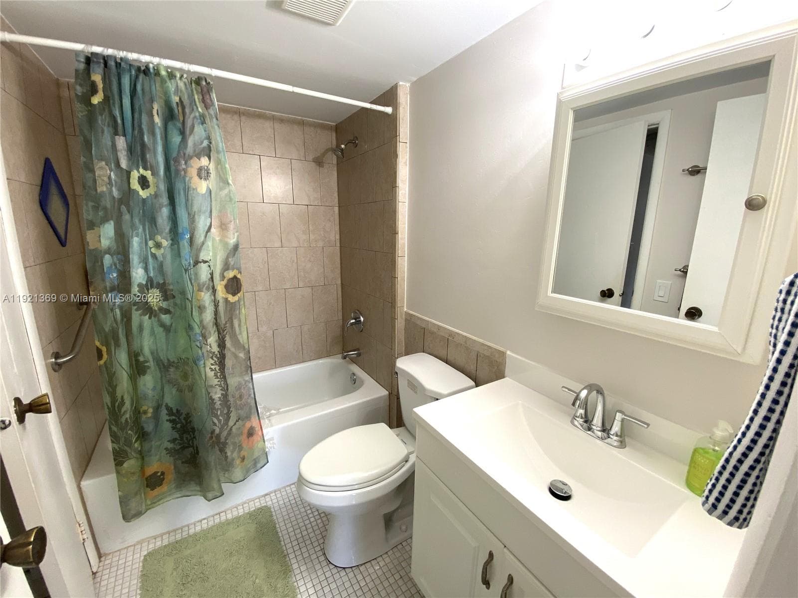 TALL TREES CONDO · #513 in North Miami Beach - Photo 15