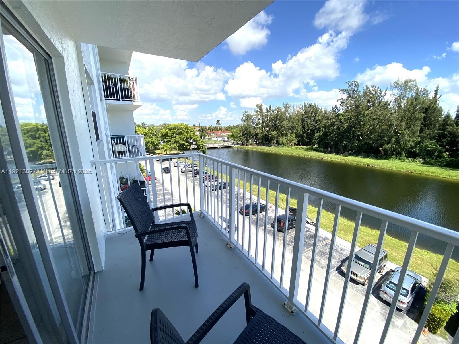 TALL TREES CONDO · #513 in North Miami Beach - Photo 4