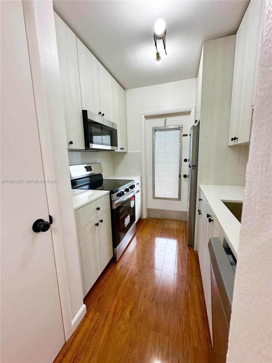 SEVENTEENTH GREEN CONDO · #209 in Hallandale Beach - Photo 6