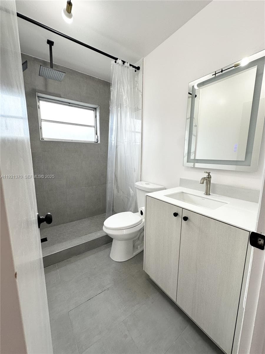 SEVENTEENTH GREEN CONDO · #209 in Hallandale Beach - Photo 10