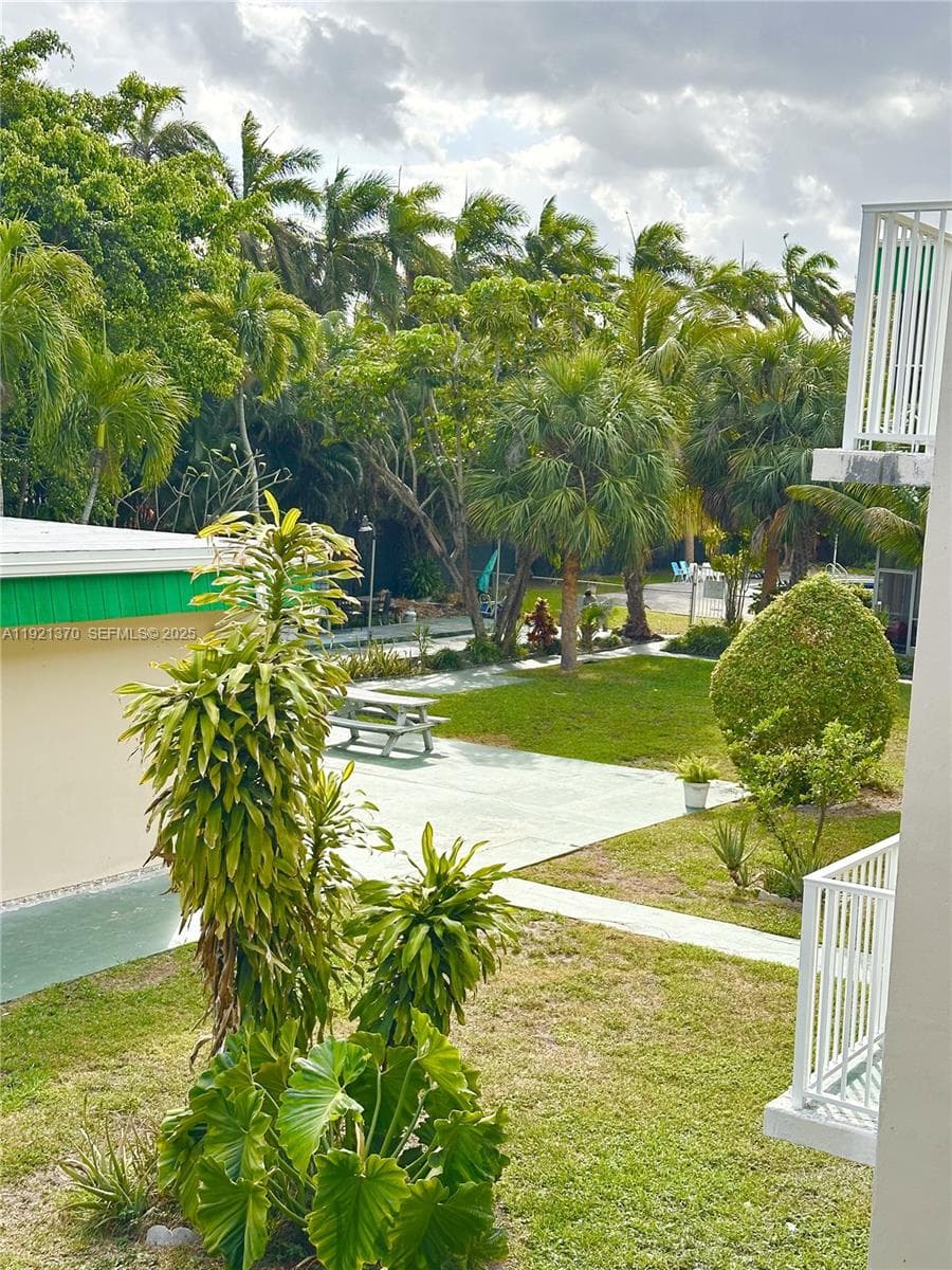 SEVENTEENTH GREEN CONDO · #209 in Hallandale Beach - Photo 19