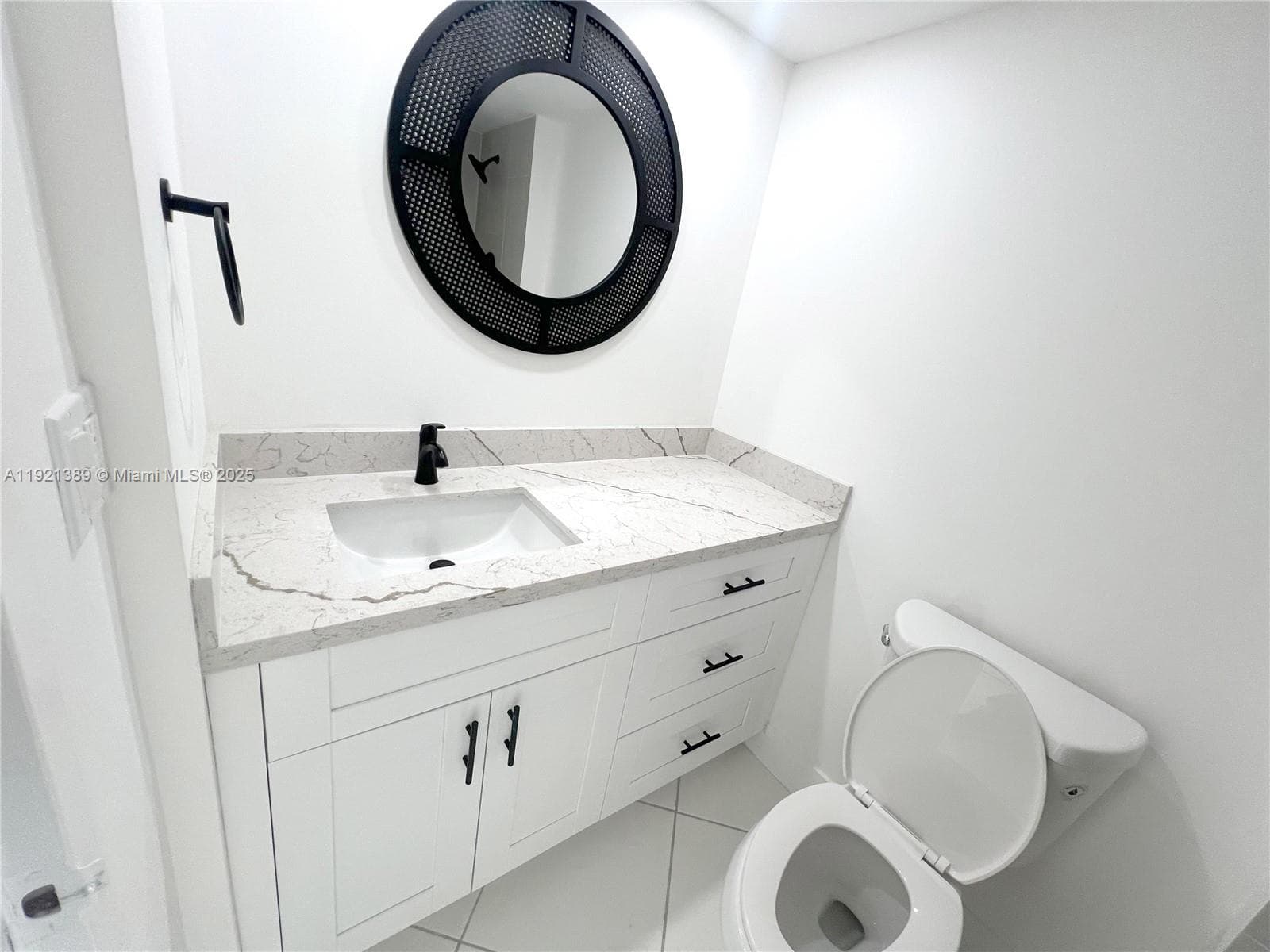WINSTON TOWERS 200 · #2012 in Sunny Isles Beach - Photo 29