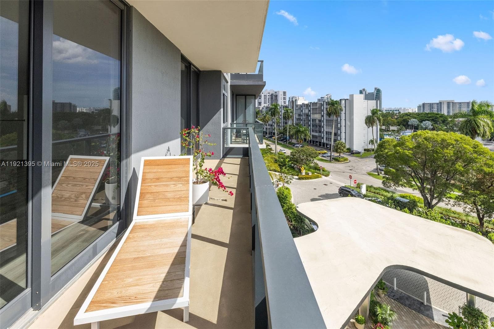 Slate Hallandale · #0510 in Hallandale Beach - Photo 23