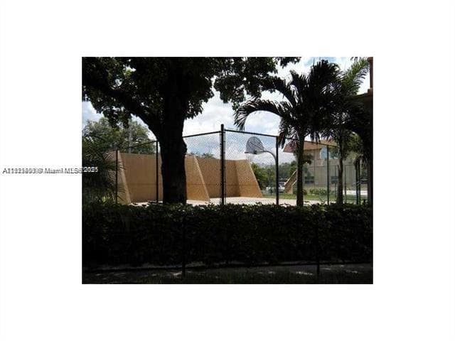 LAKESIDE CONDO AT LAUDERD · #102 in Lauderdale Lakes - Photo 11