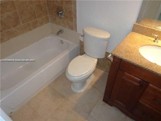 LAKESIDE CONDO AT LAUDERD · #102 in Lauderdale Lakes - Photo 8