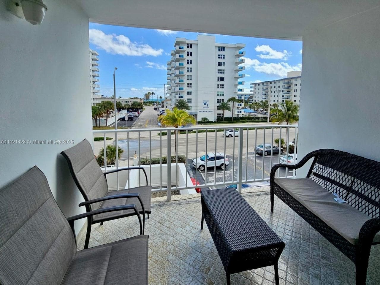 TRAFALGAR TOWERS CONDOMIN · #308 in Hollywood - Photo 12