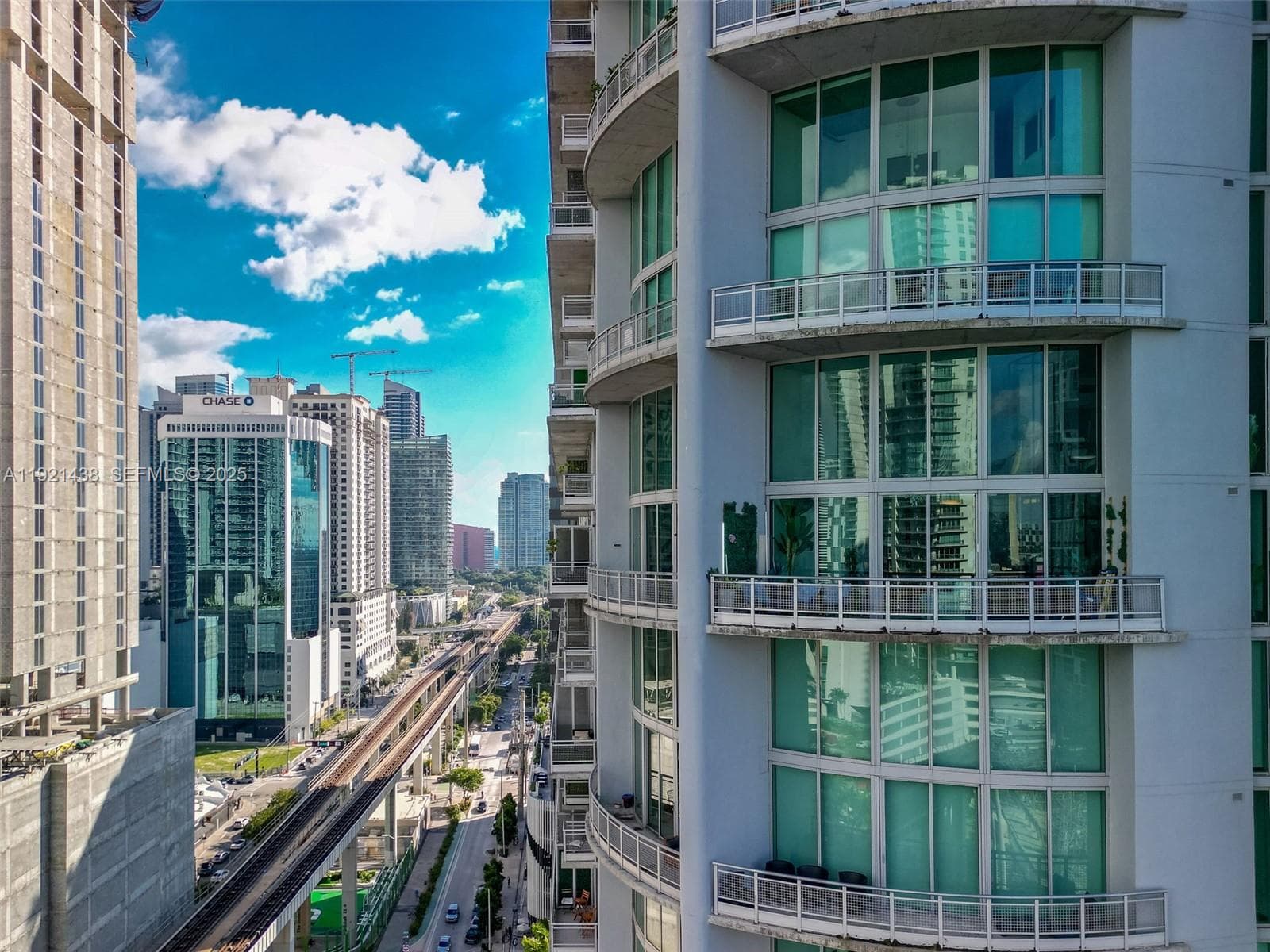 NEO VERTIKA CONDO · #2101 in Miami - Photo 16