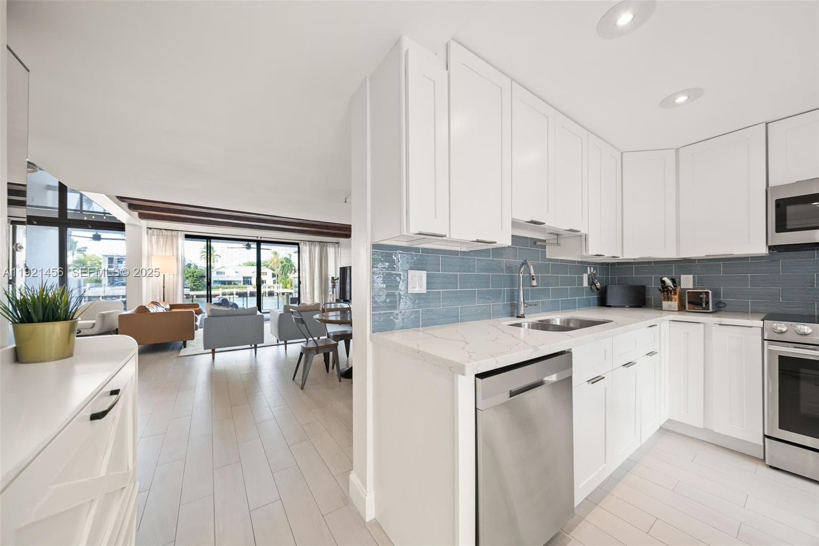 POINCIANA IS YT & RCQ CLU · #1415 in Sunny Isles Beach - Photo 16