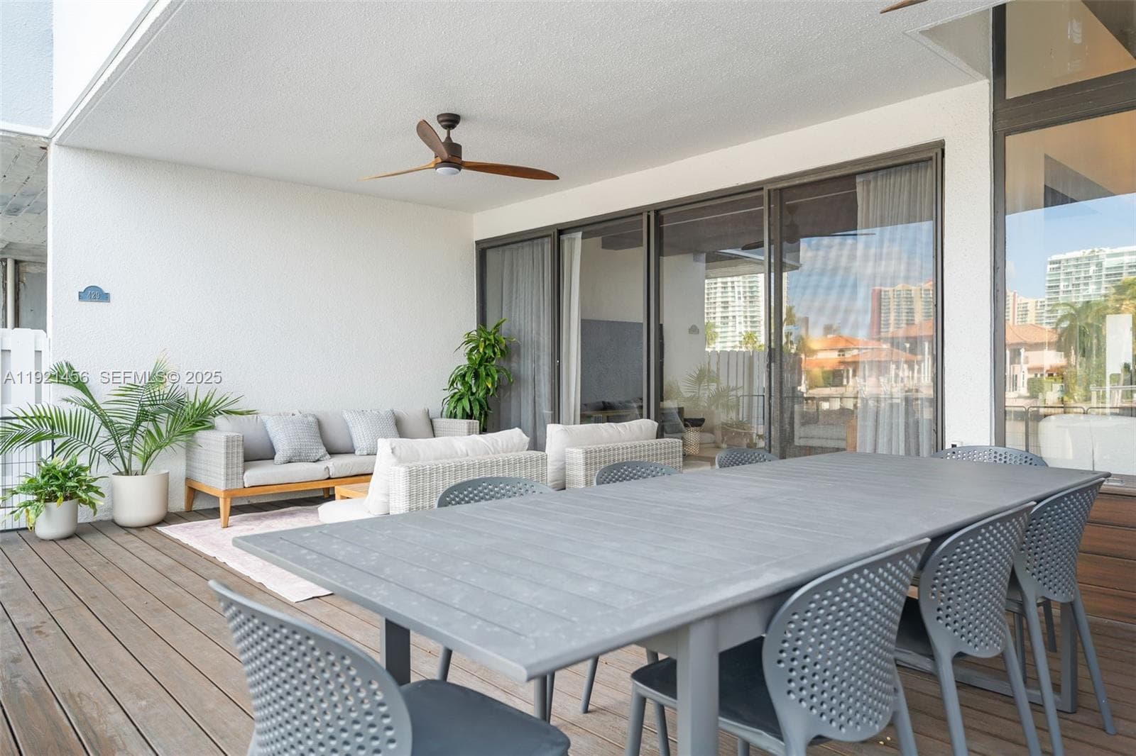POINCIANA IS YT & RCQ CLU · #1415 in Sunny Isles Beach - Photo 12