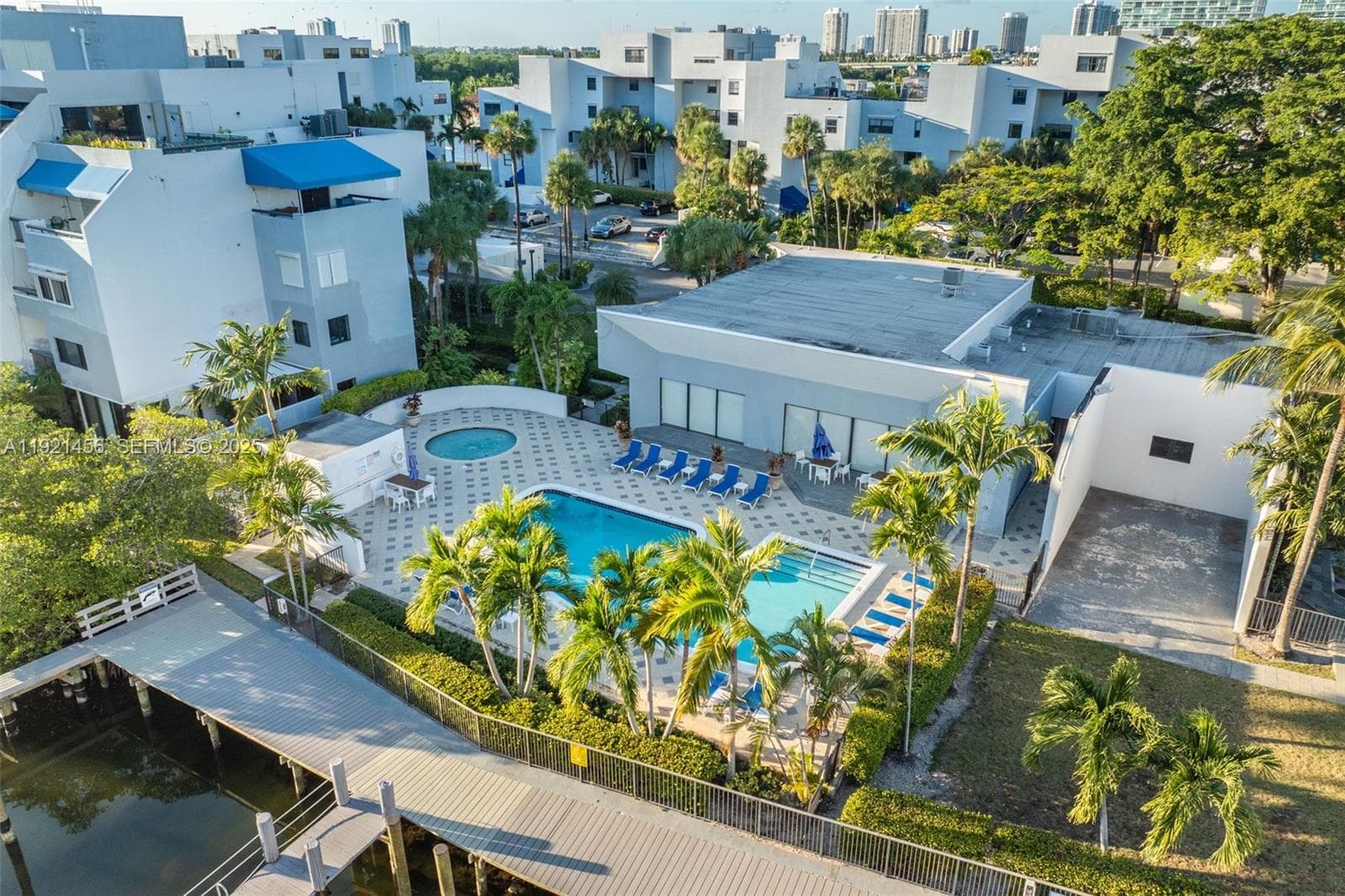 POINCIANA IS YT & RCQ CLU · #1415 in Sunny Isles Beach - Photo 41