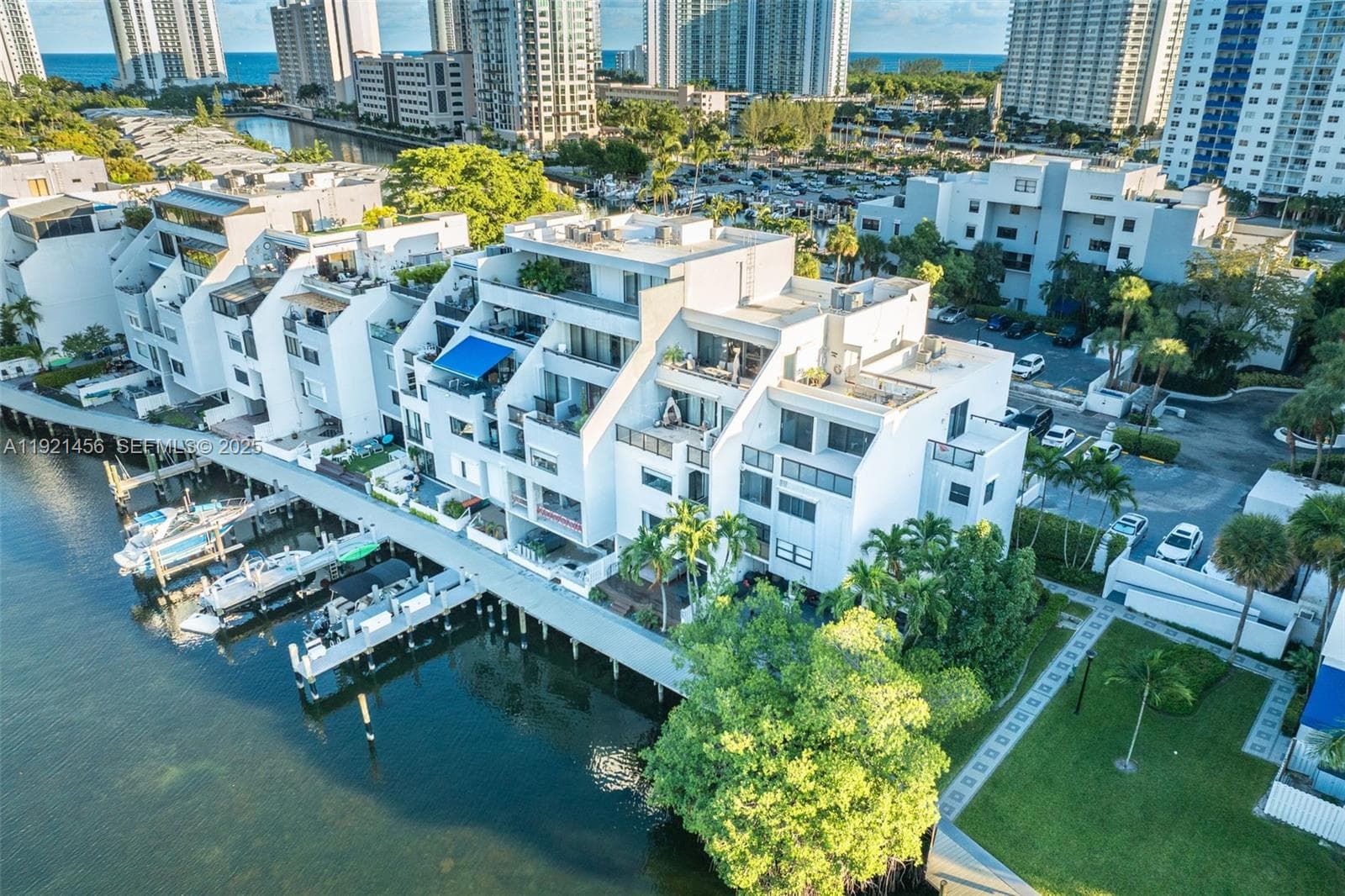 POINCIANA IS YT & RCQ CLU · #1415 in Sunny Isles Beach - Photo 50