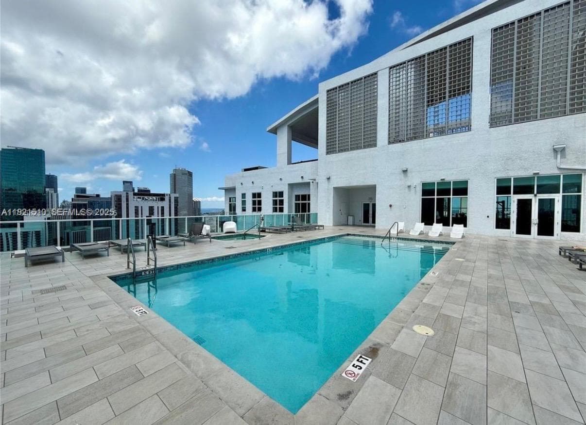 Loft Downtown II · #508 in Miami - Photo 16