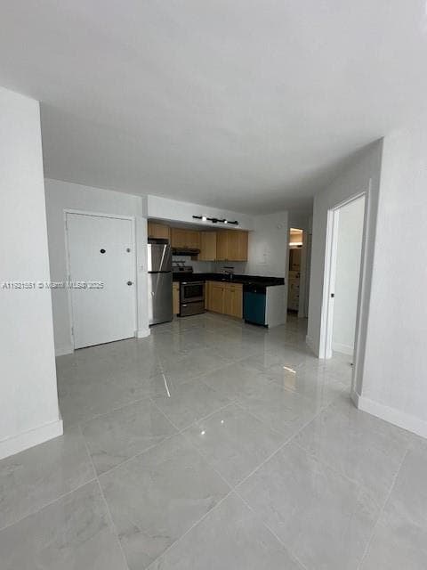 BAYCOURT TOWERS CONDO · #4E in Miami Beach - Photo 1