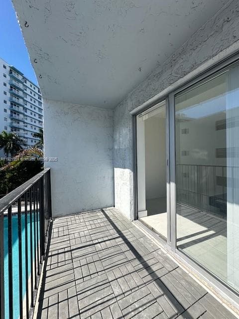 BAYCOURT TOWERS CONDO · #4E in Miami Beach - Photo 9