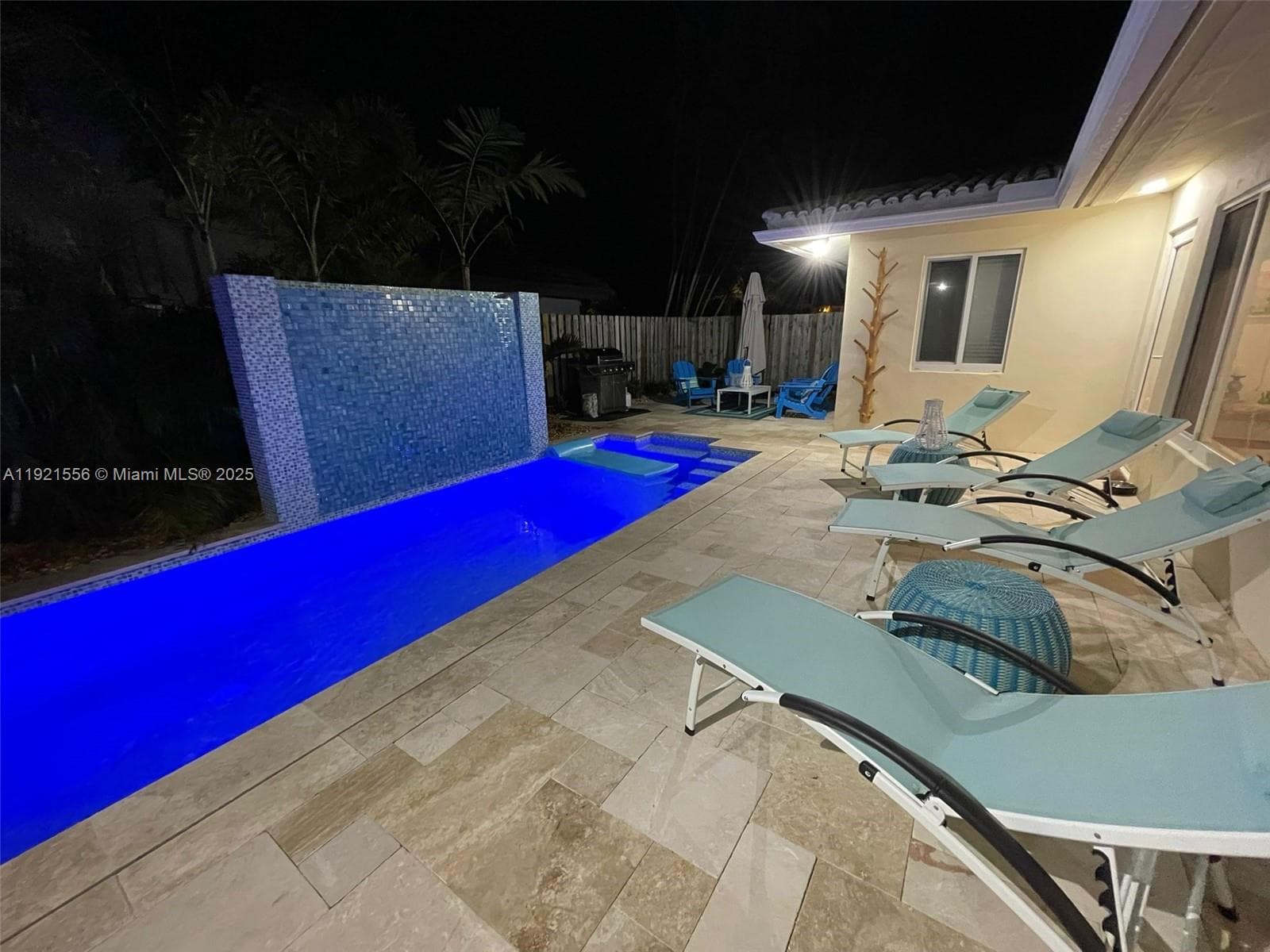 290 Tropic Dr photo 24