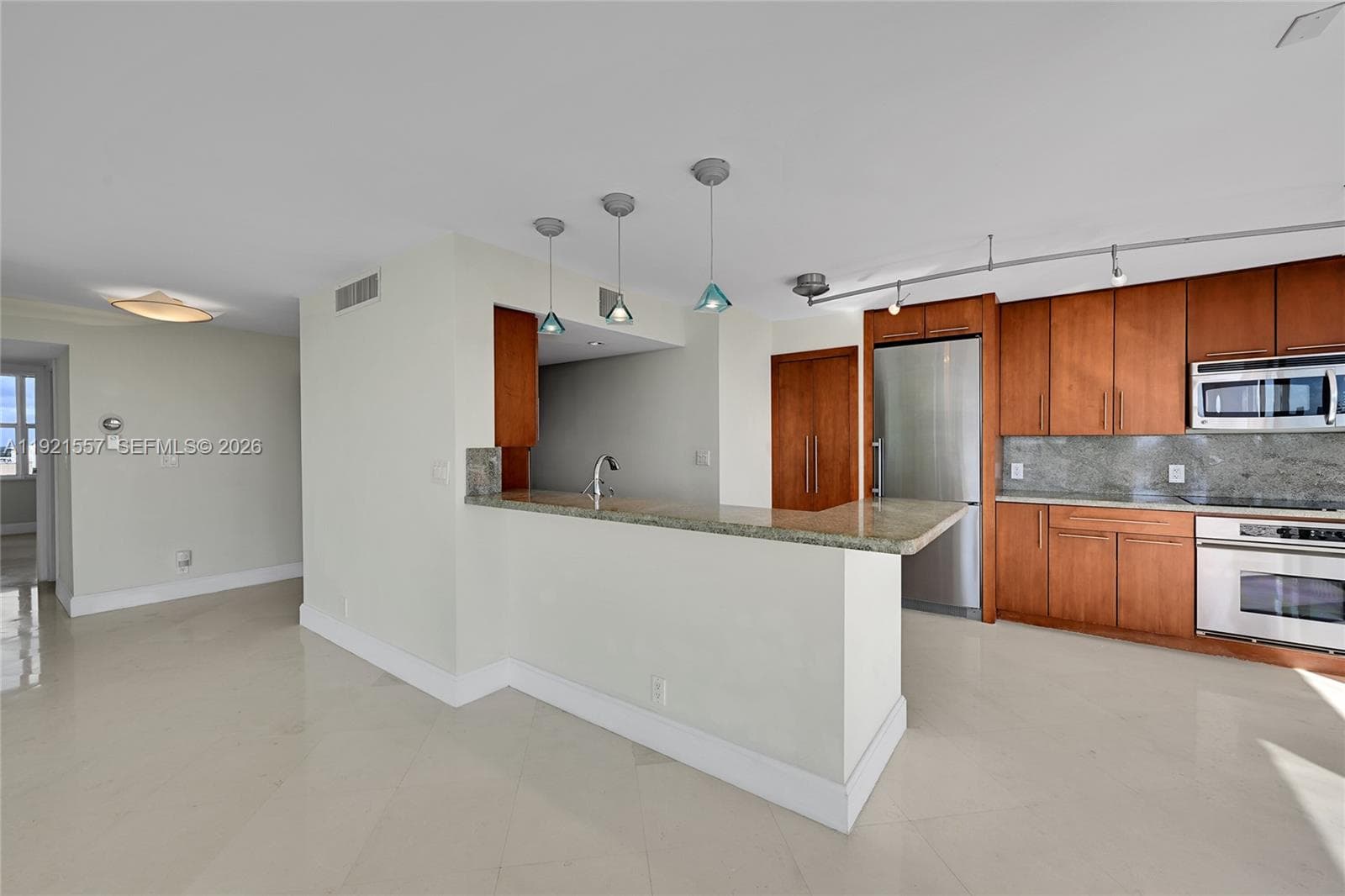 Corinthian · #15H in Fort Lauderdale - Photo 12
