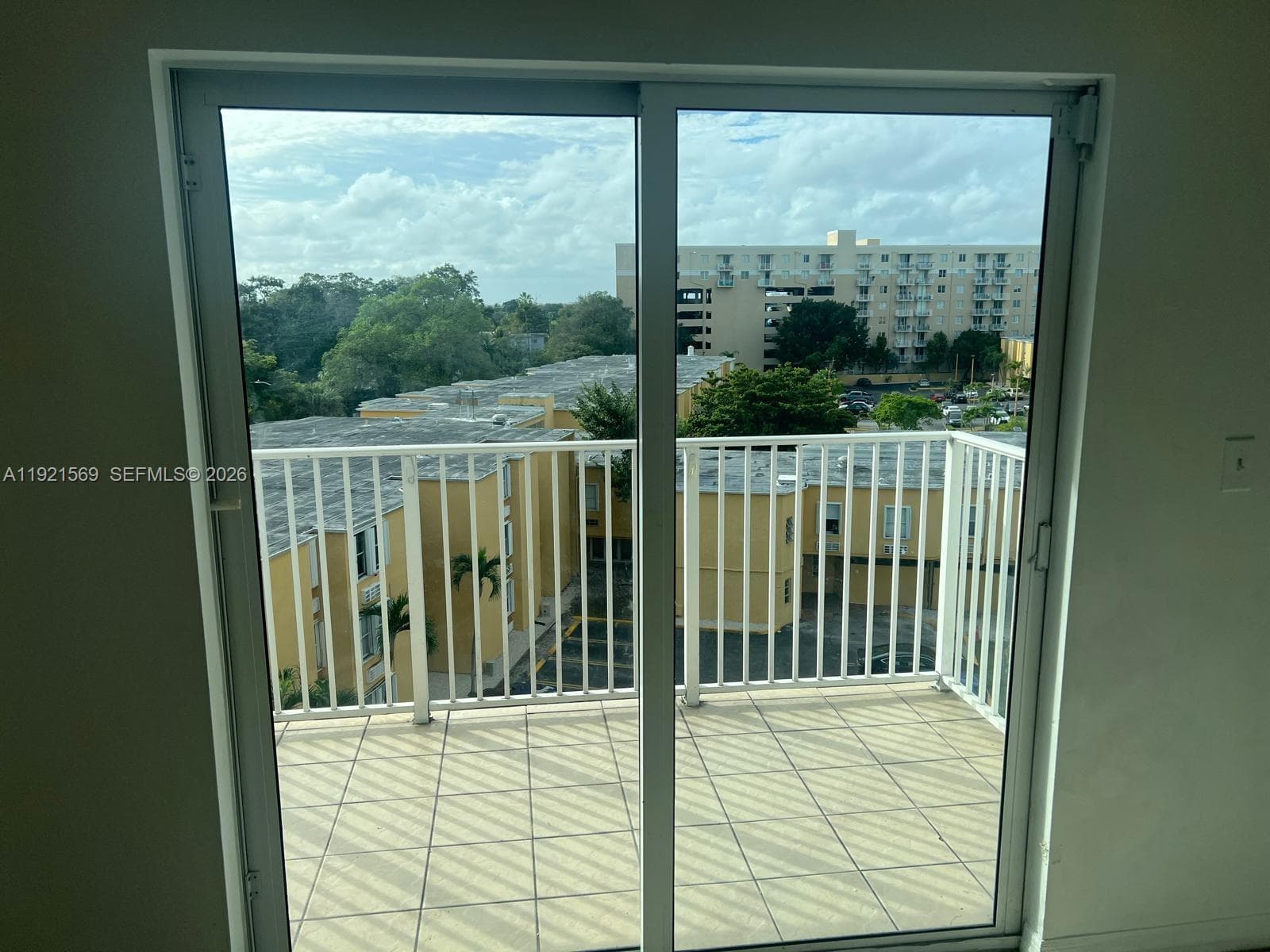 RIVER RUN SOUTH CONDO · #611 in Miami - Photo 3