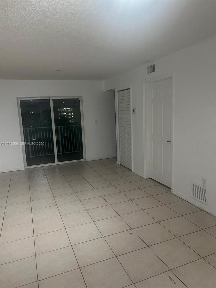RIVER RUN SOUTH CONDO · #611 in Miami - Photo 5