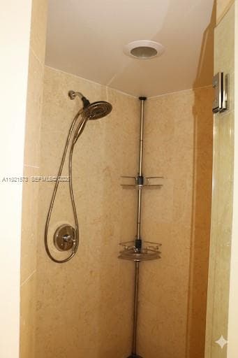 Master shower