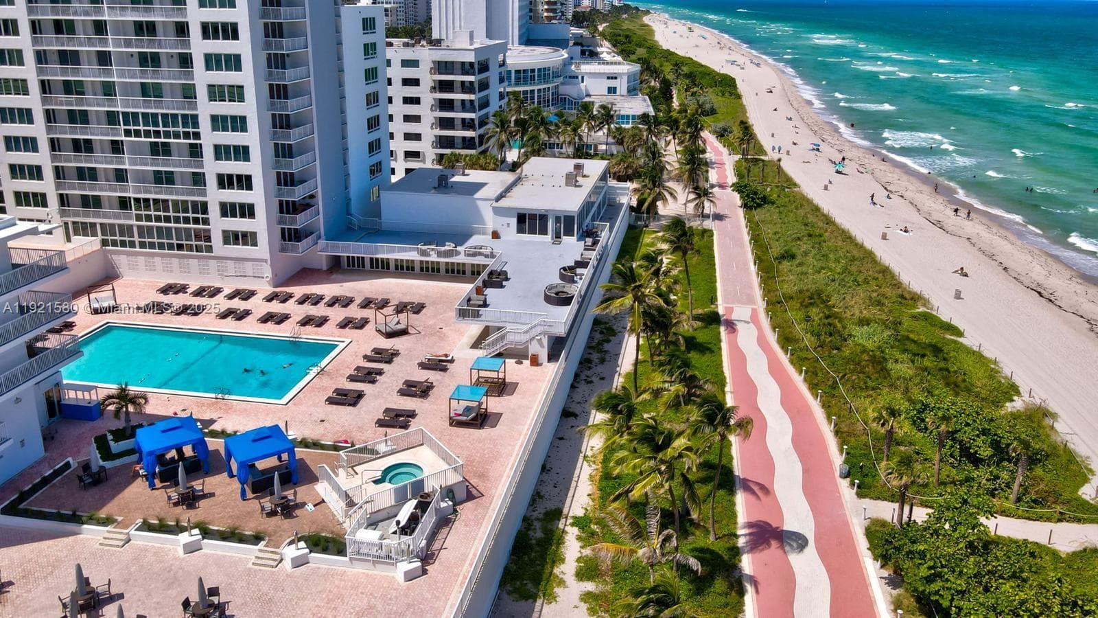 THE CARRIAGE HOUSE · #340 in Miami Beach - Photo 12
