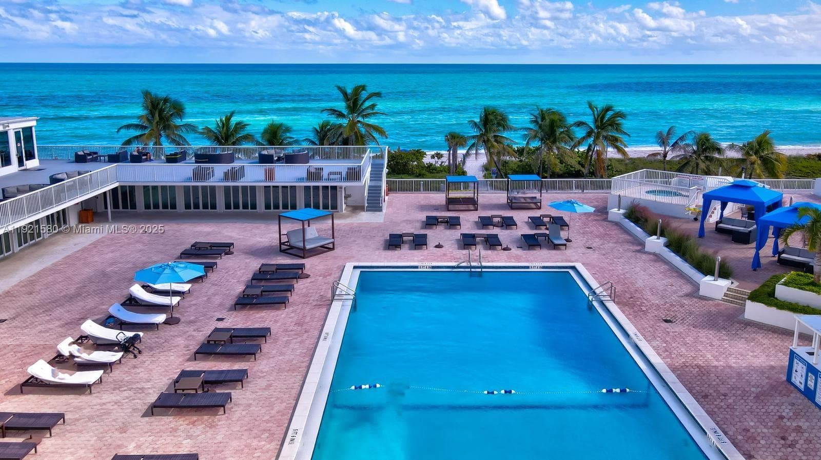 THE CARRIAGE HOUSE · #340 in Miami Beach - Photo 10