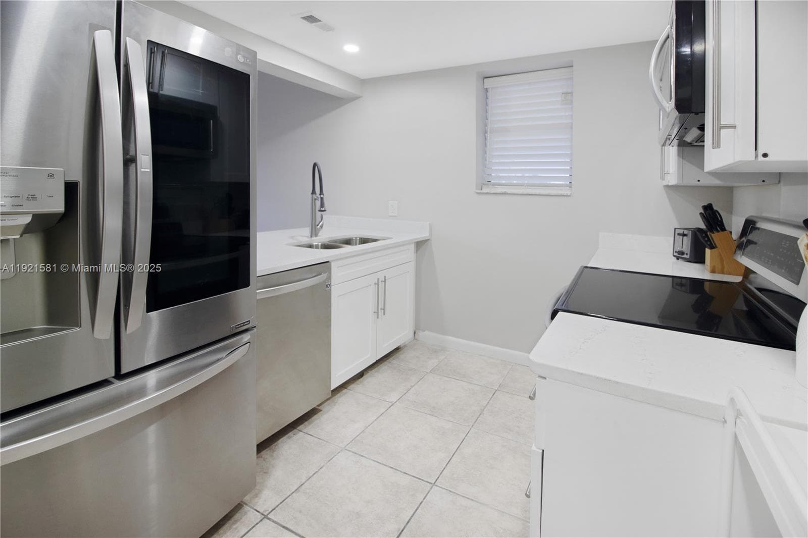 1390 OCEAN DRIVE CONDO · #407 in Miami Beach - Photo 4