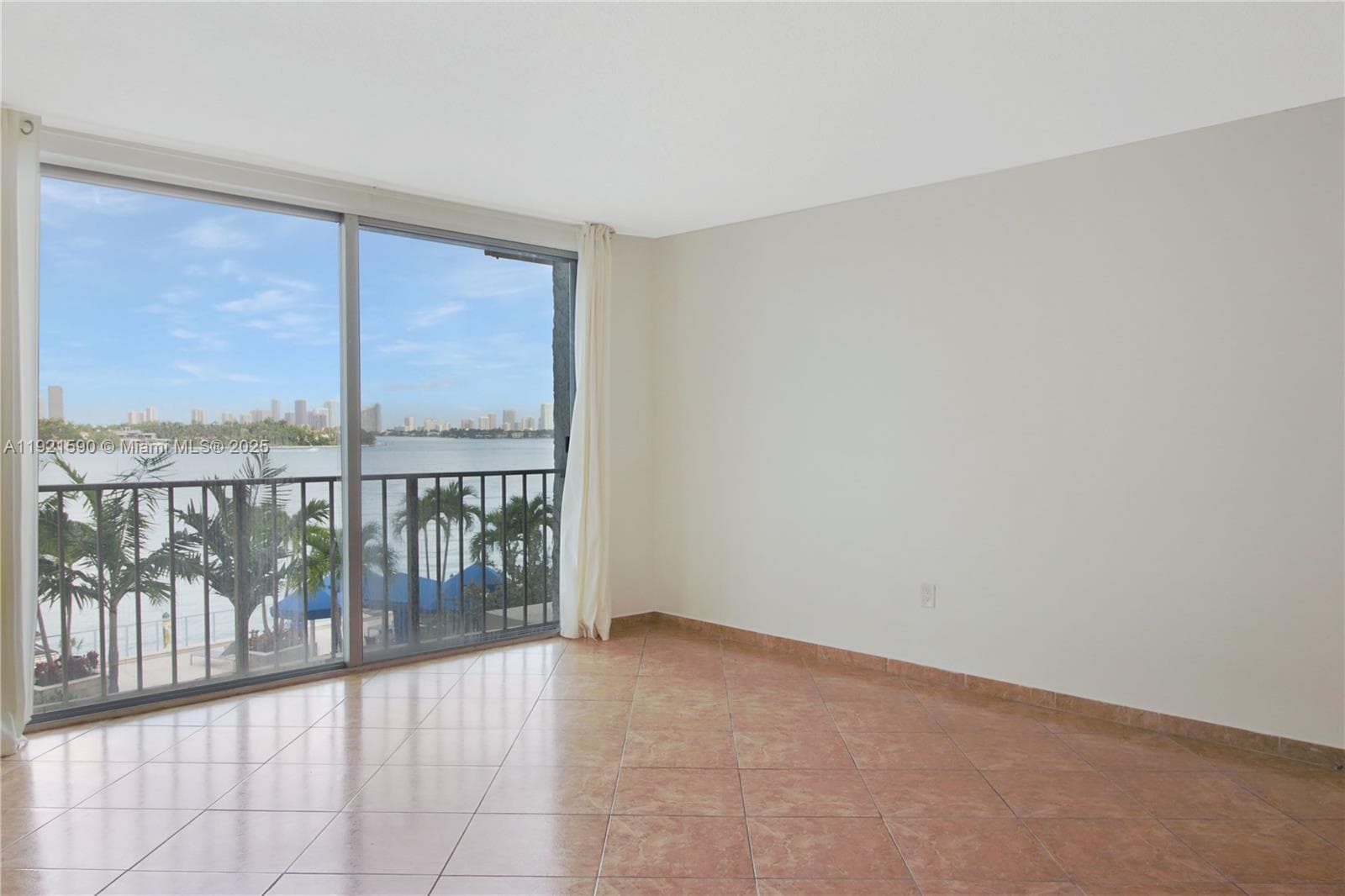 SOUTH BAY CLUB CONDO · #415 in Miami Beach - Photo 3