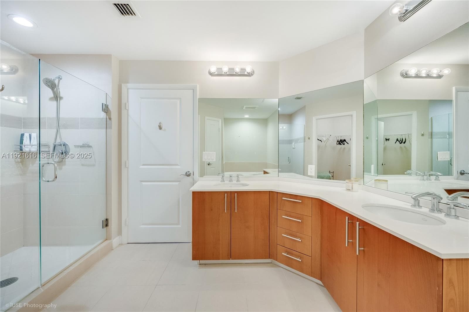 OCEAN MARINE YACHT CLUB C · #414 in Hallandale Beach - Photo 7