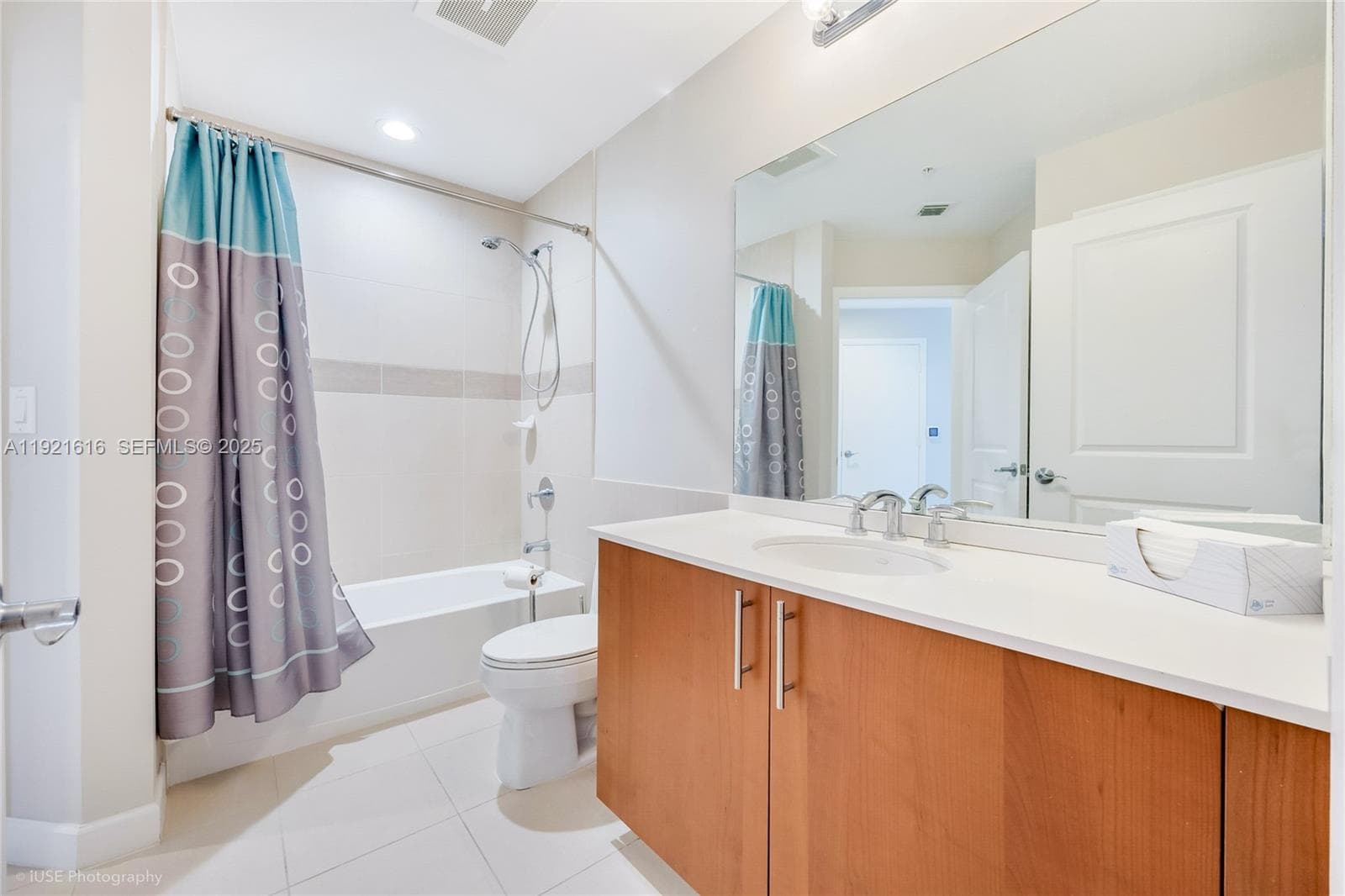 OCEAN MARINE YACHT CLUB C · #414 in Hallandale Beach - Photo 9