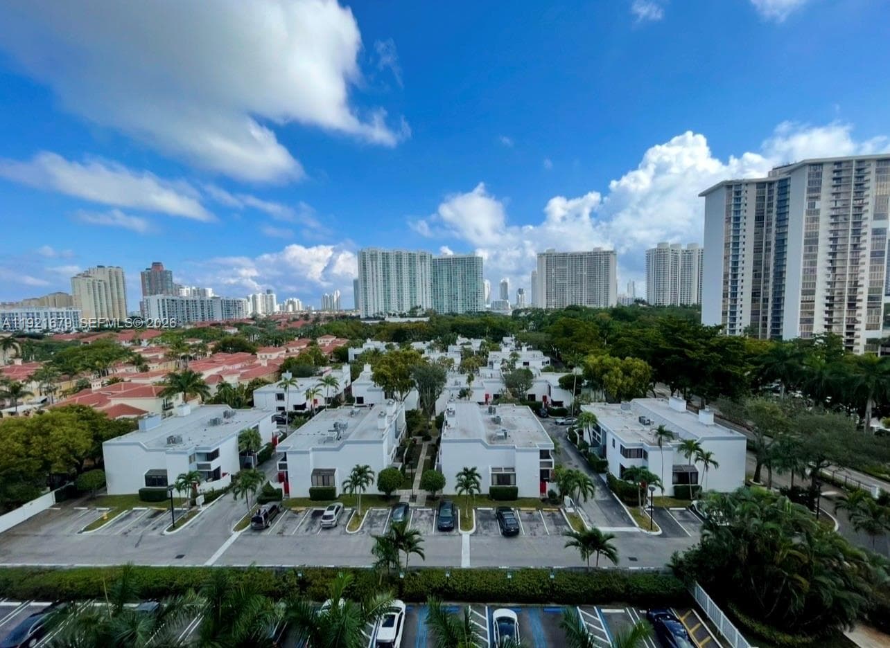 ADMIRALS PORT CONDO WEST · #907E in Aventura - Photo 23