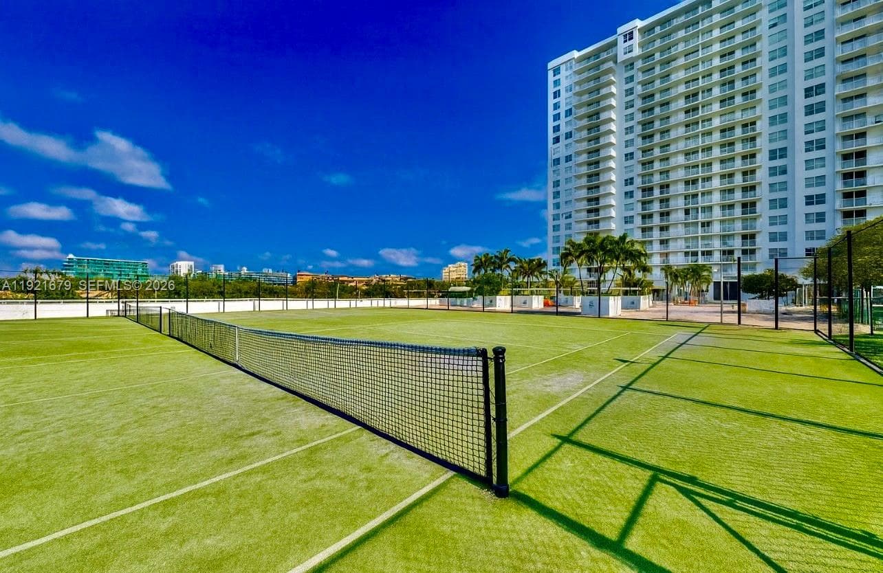 ADMIRALS PORT CONDO WEST · #907E in Aventura - Photo 31