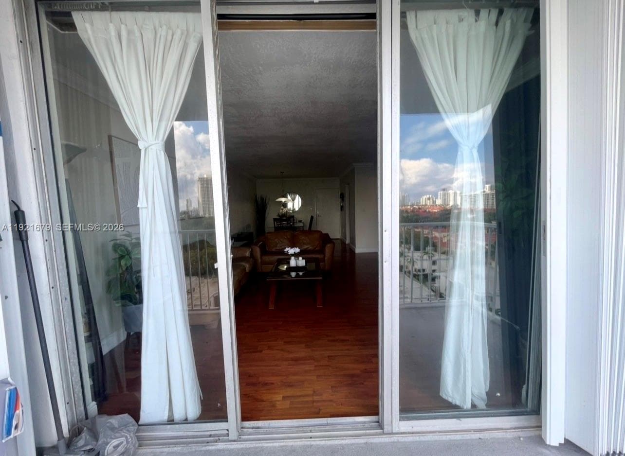 ADMIRALS PORT CONDO WEST · #907E in Aventura - Photo 25
