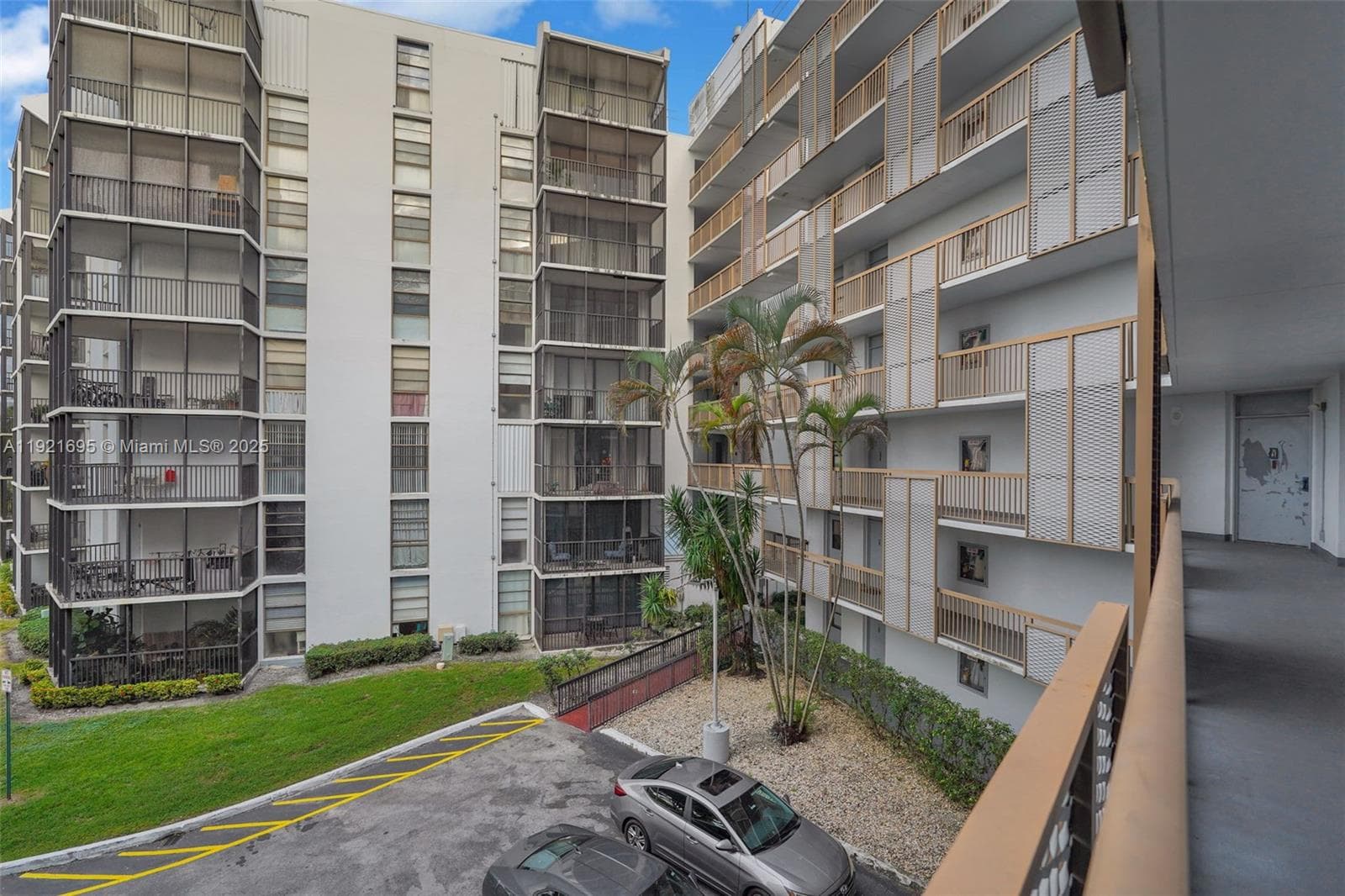 ENSENADA CONDO BLDG E-II · #307 in Aventura - Photo 18