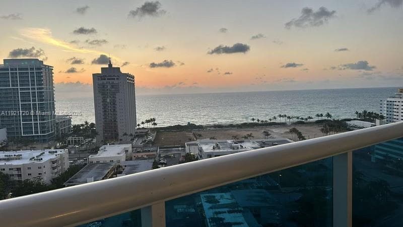 AQUASOL CONDO · #TSB in Miami Beach - Photo 1
