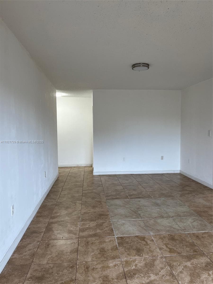 BROOKVIEW CONDO · #402 in North Miami - Photo 1