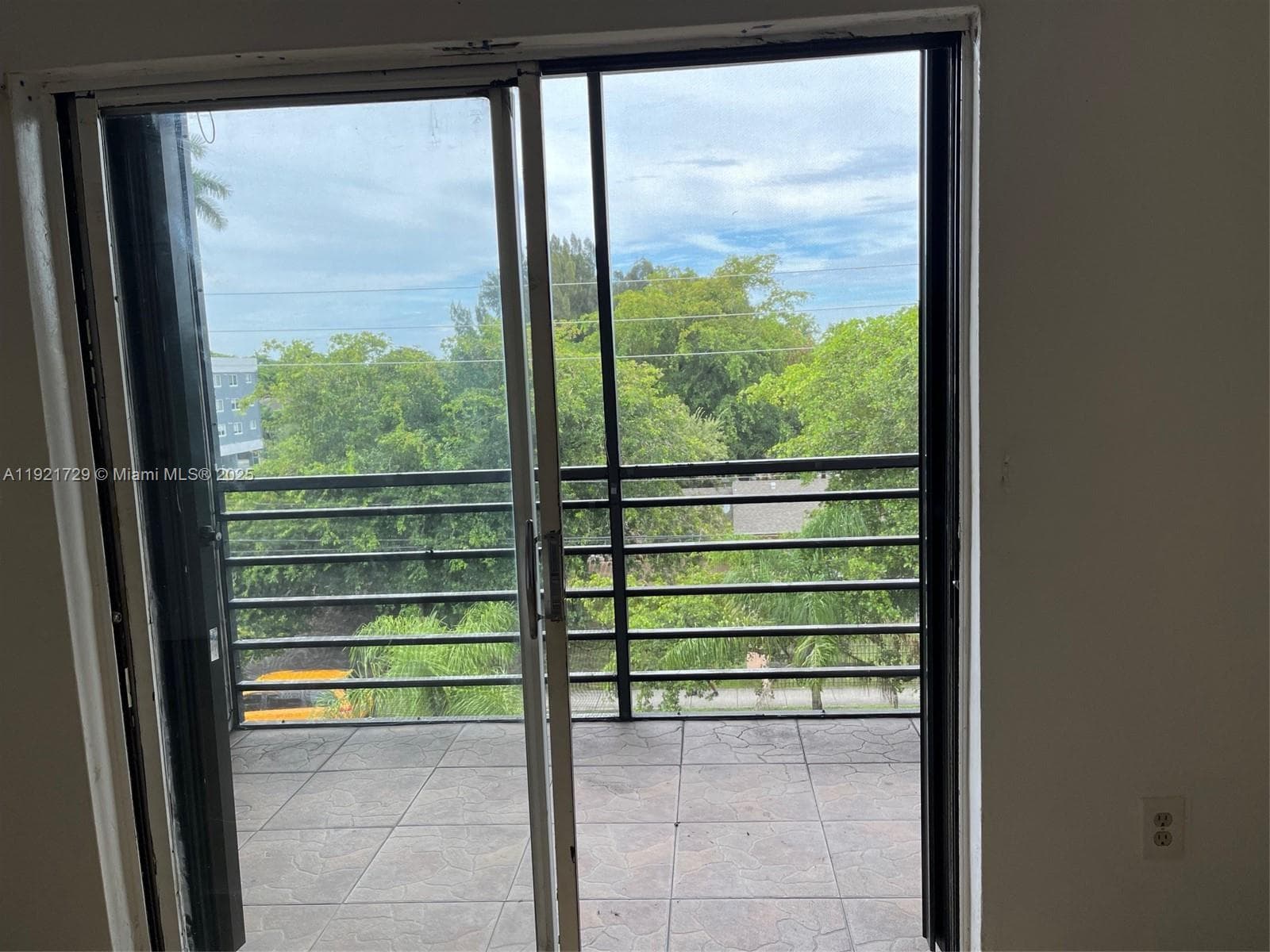 BROOKVIEW CONDO · #402 in North Miami - Photo 5