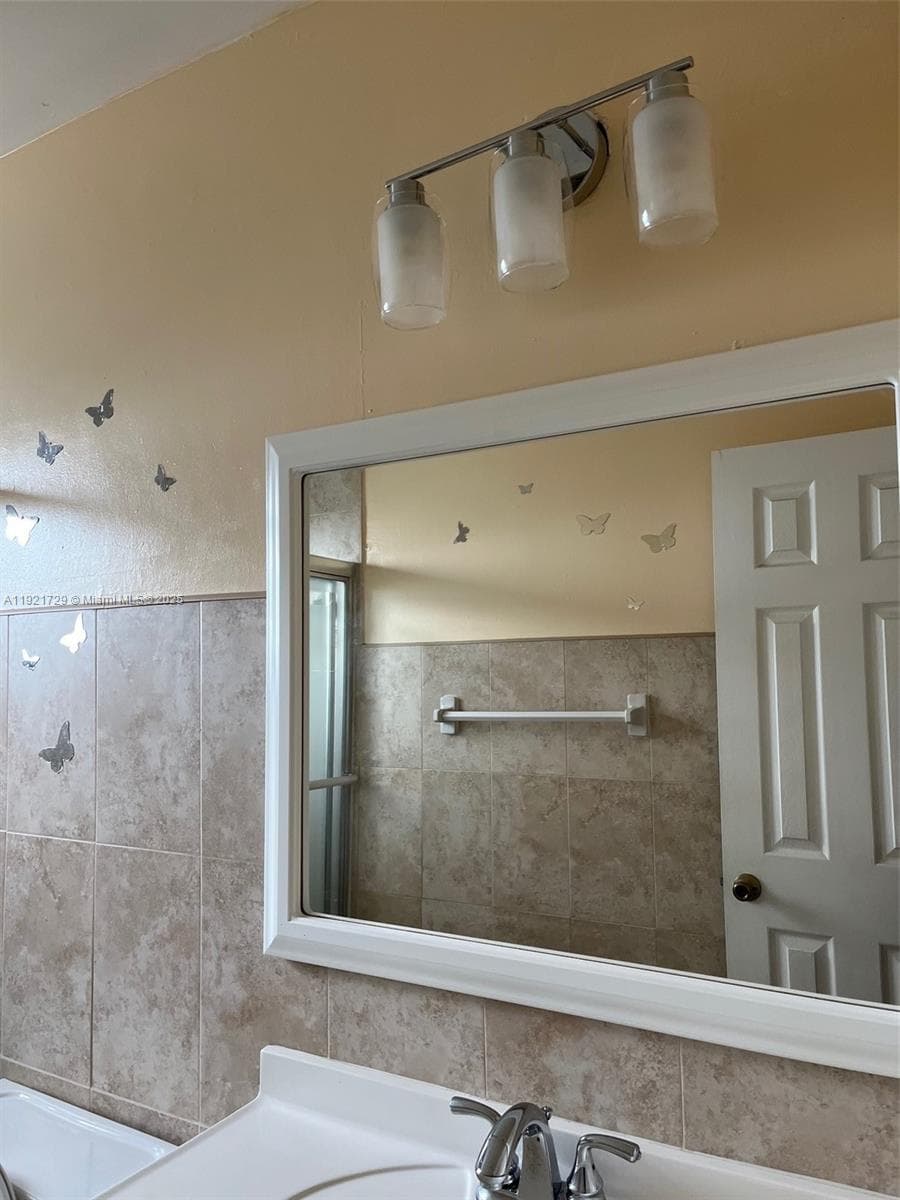 BROOKVIEW CONDO · #402 in North Miami - Photo 8