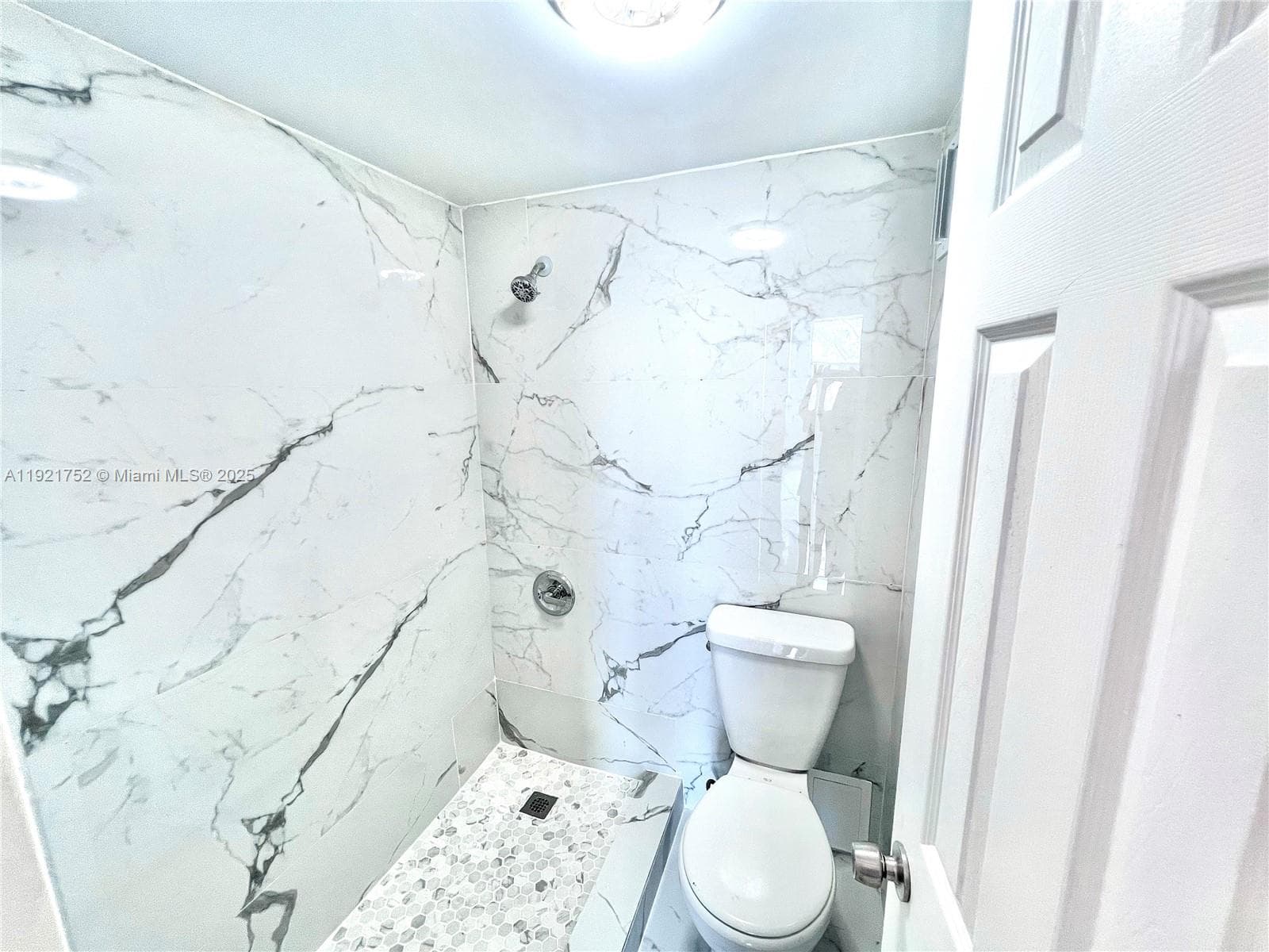 White House Condo · #505 in North Miami Beach - Photo 14