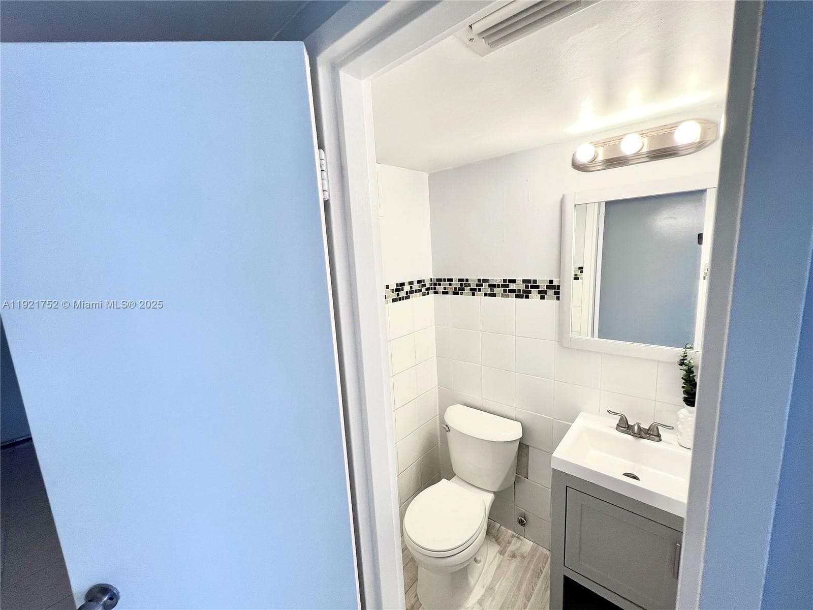 White House Condo · #505 in North Miami Beach - Photo 18