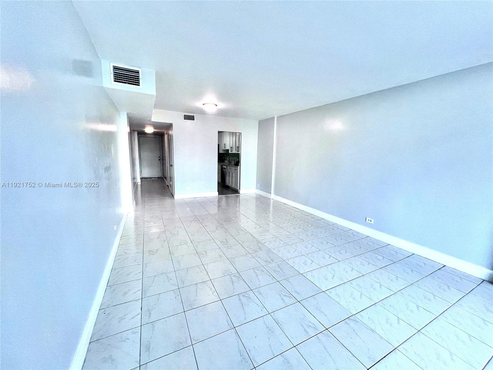 White House Condo · #505 in North Miami Beach - Photo 8