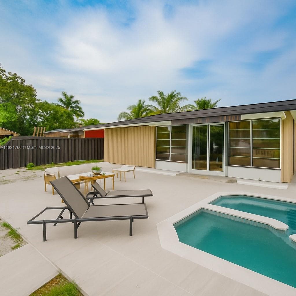 2443 Tortugas Ln photo 32