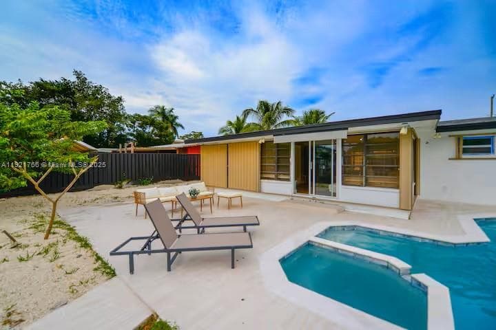 2443 Tortugas Ln photo 29