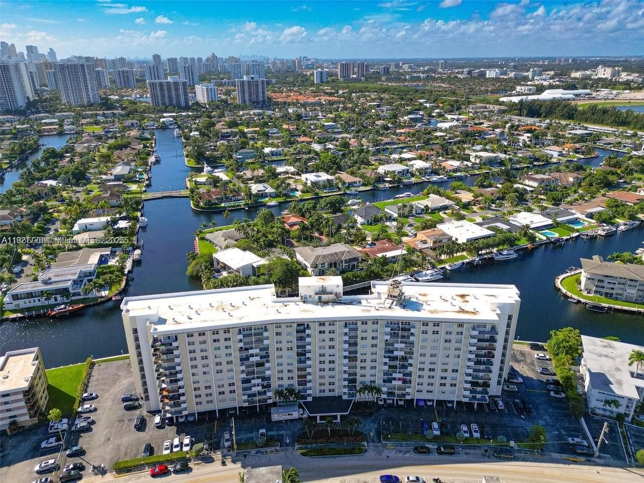 OCEAN VIEW TOWERS · #712 in Hallandale Beach - Photo 43