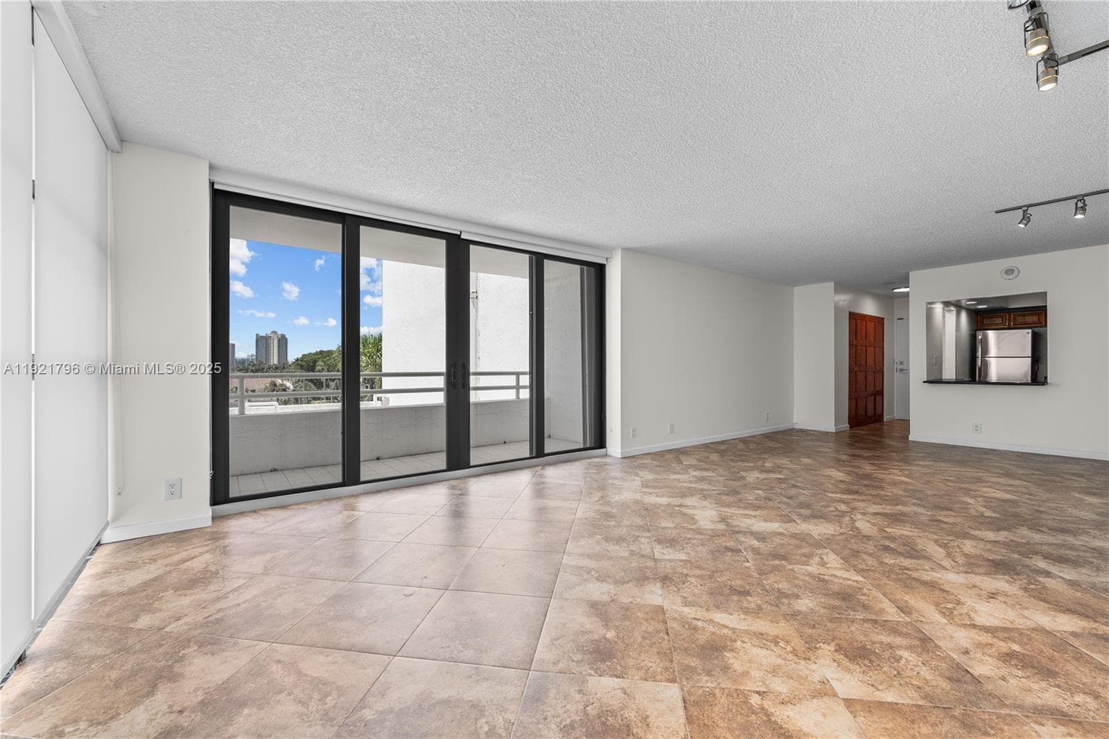 DELVISTA TOWERS CONDO · #413 in Aventura - Photo 15